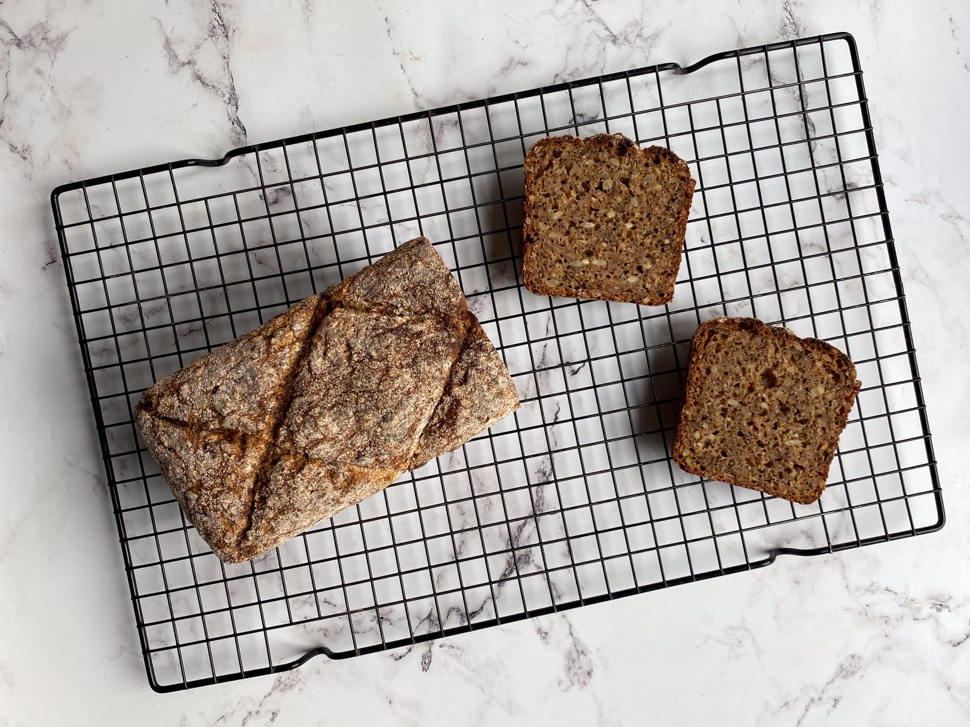 Chleb duński z gotowanym ziarnem orkiszu